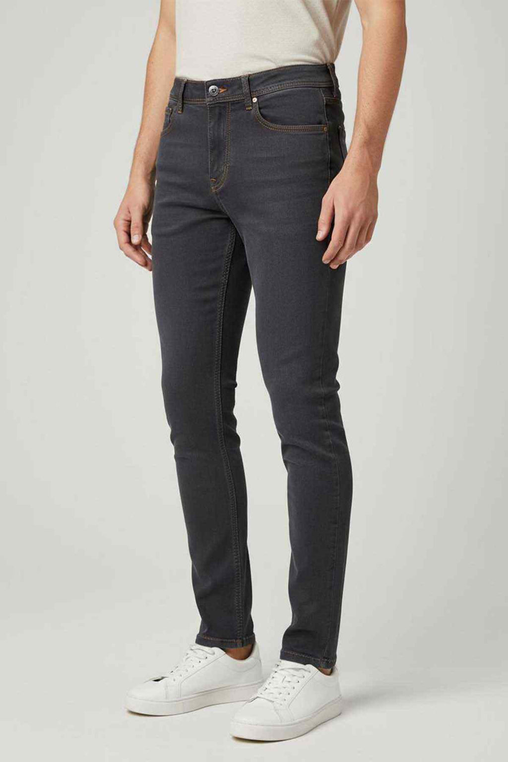 Beleri London dark denim jeans, straight legs, five-pocket, button fly